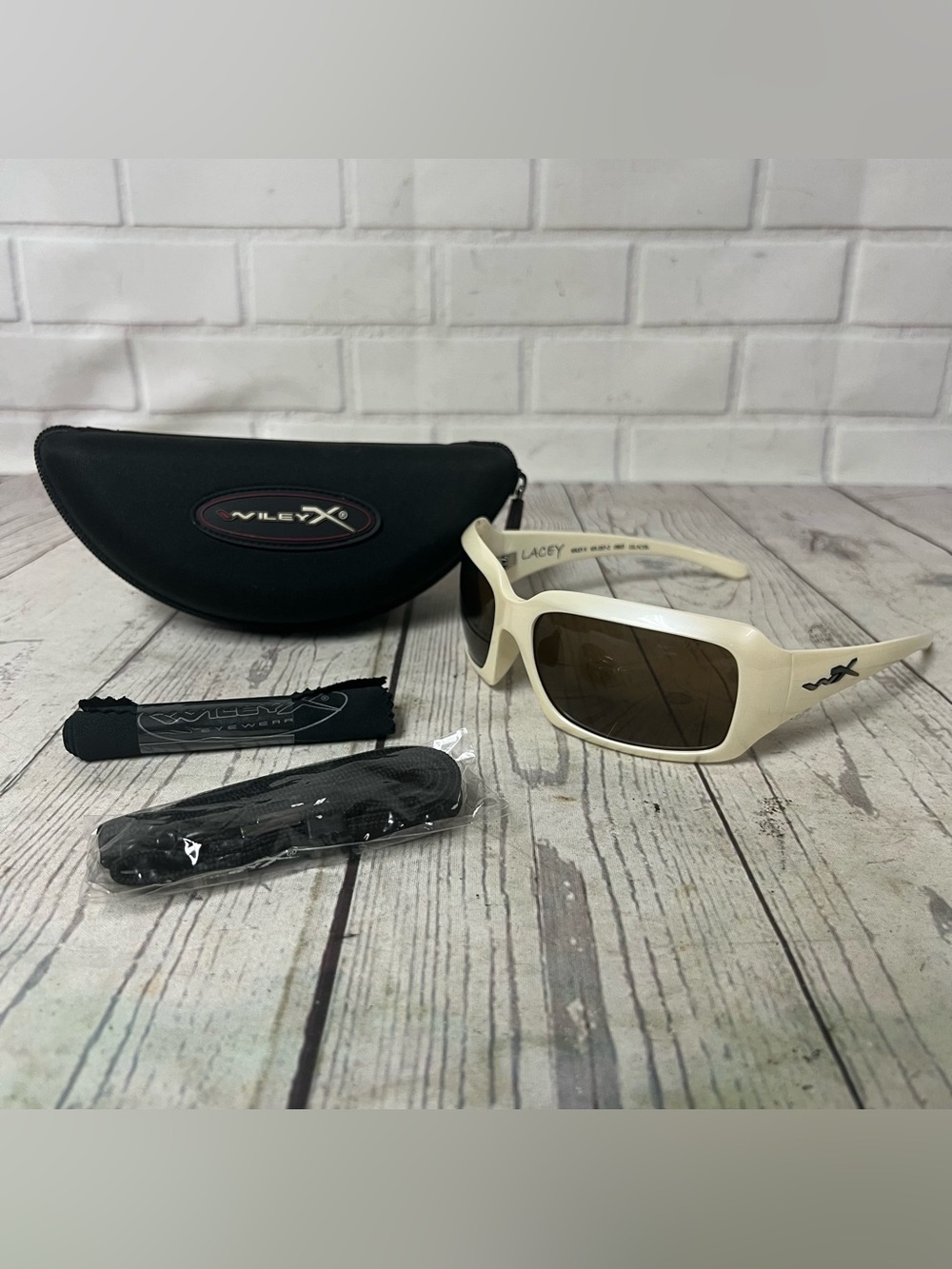 WILEY X LACEY Sunglasses Pearl White With Case Made In Italy Polarized WX Z87-2